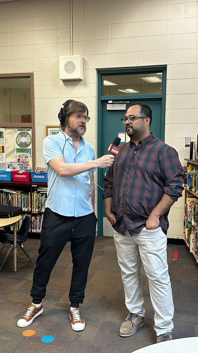 NEWSTALK1010's tweet photo. A BIG thank you to @healthyplanetca for their HUGE $10,000 donation and for everyone helping make a difference! 💙🤝

The @tdsb backpack &amp; school supply drive is accepting donations through the end of September. 🚌📝

Donate at https://t.co/I69AcnICPK today! https://t.co/S5vpfACkfL