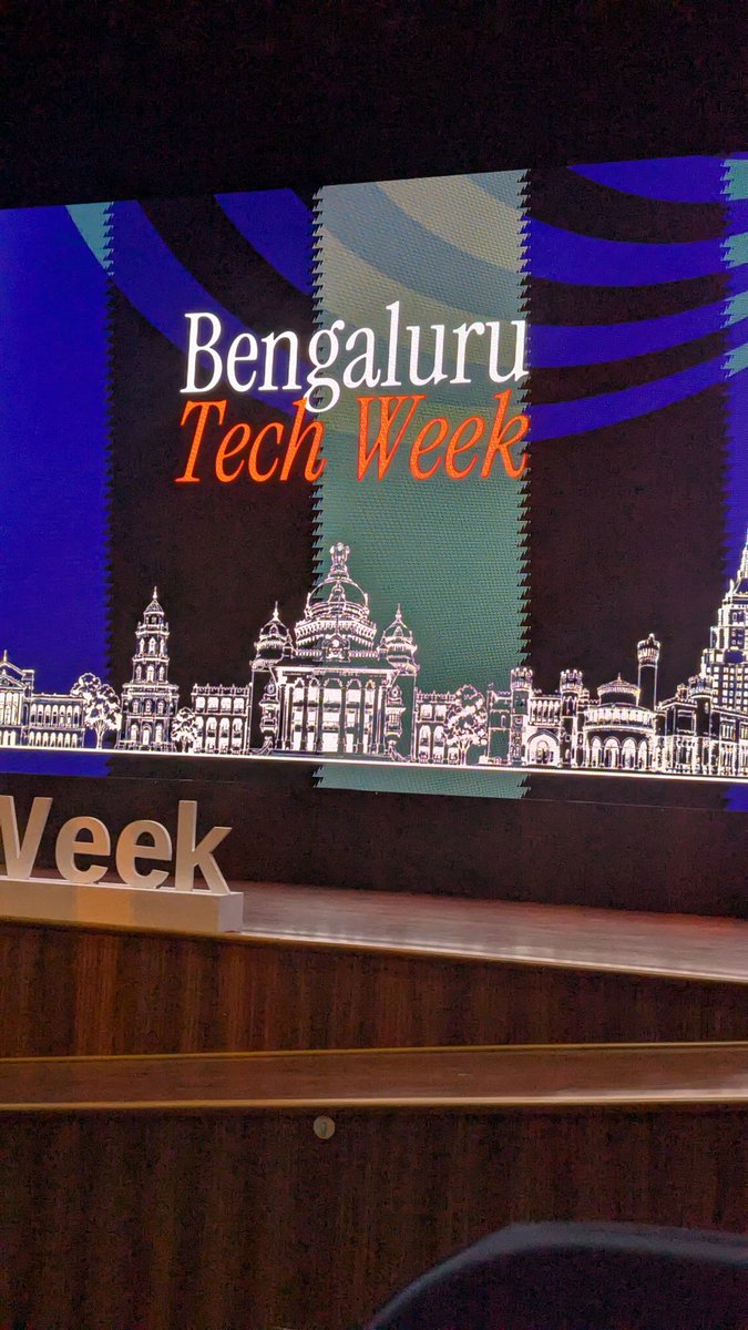 CodeSpellcastX's tweet photo. Back to events : )

BLR TECH WEEK!!!

#BLRTechWeek 
 @blrtechweek, @databricks and @entireio https://t.co/wgnJn2XZuE