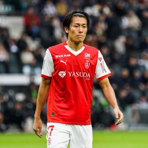 ActuL1_'s tweet photo. 🚨🚨 KEITO NAKAMURA VA S’ENGAGER À L’OL SOUS LA FORME D’UN PRÊT PAYANT DE 2M€ !!! 🤑❤️💙

Une obligation d’achat d’environ 11M€ hors bonus. 💰

L’ailier japonais est en route pour Lyon. ✈️

(@hugoguillemet) https://t.co/7CYOH0FxzJ