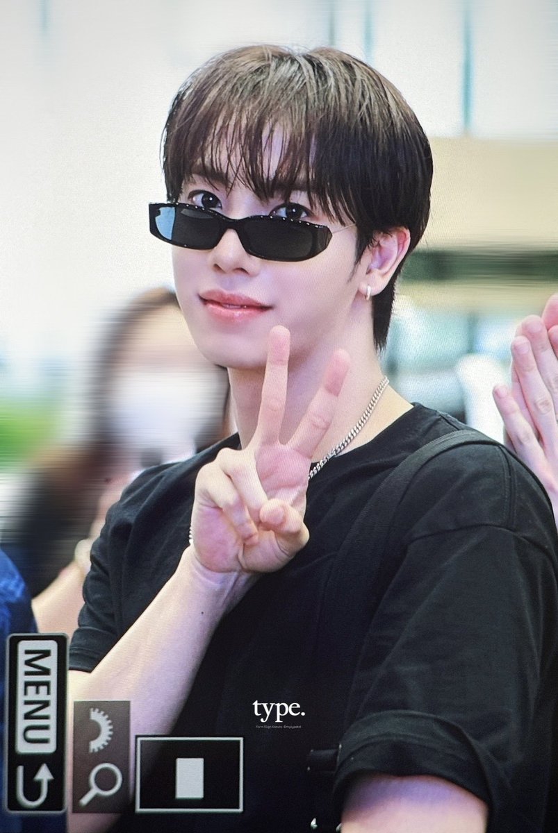 mytypekzt's tweet photo. 260827 너무너무너무너무보고싶었어,,,🥹
#엔싸인 #nSSign #카즈타 #KAZUTA #カズタ https://t.co/XujlNgnf0k