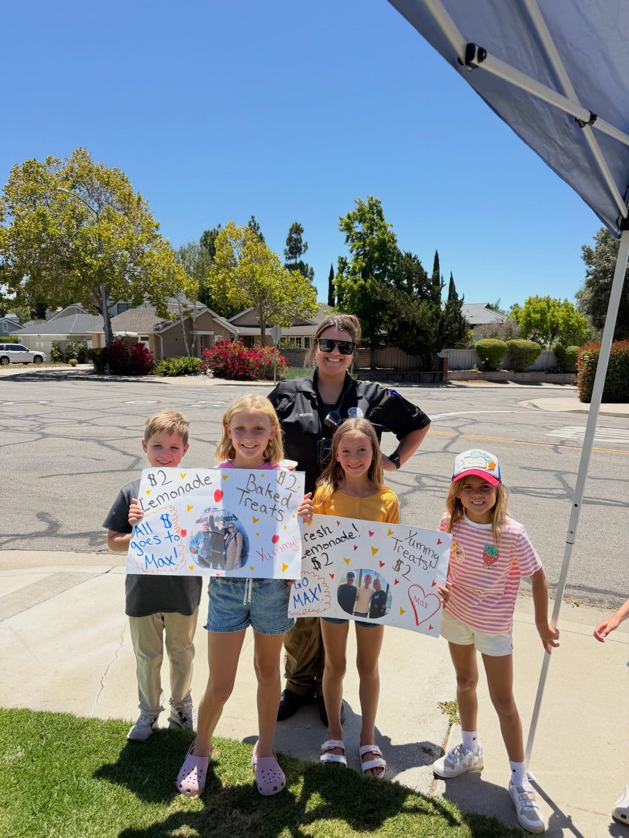 MirayMk's tweet photo. SLO: A bake sale is happening now at Fuller &amp; Poinsettia to support young Max. Thanks to CSO Morris for visiting these sweet kids and Max. We love you, buddy. https://t.co/ZBFN2xpVOp