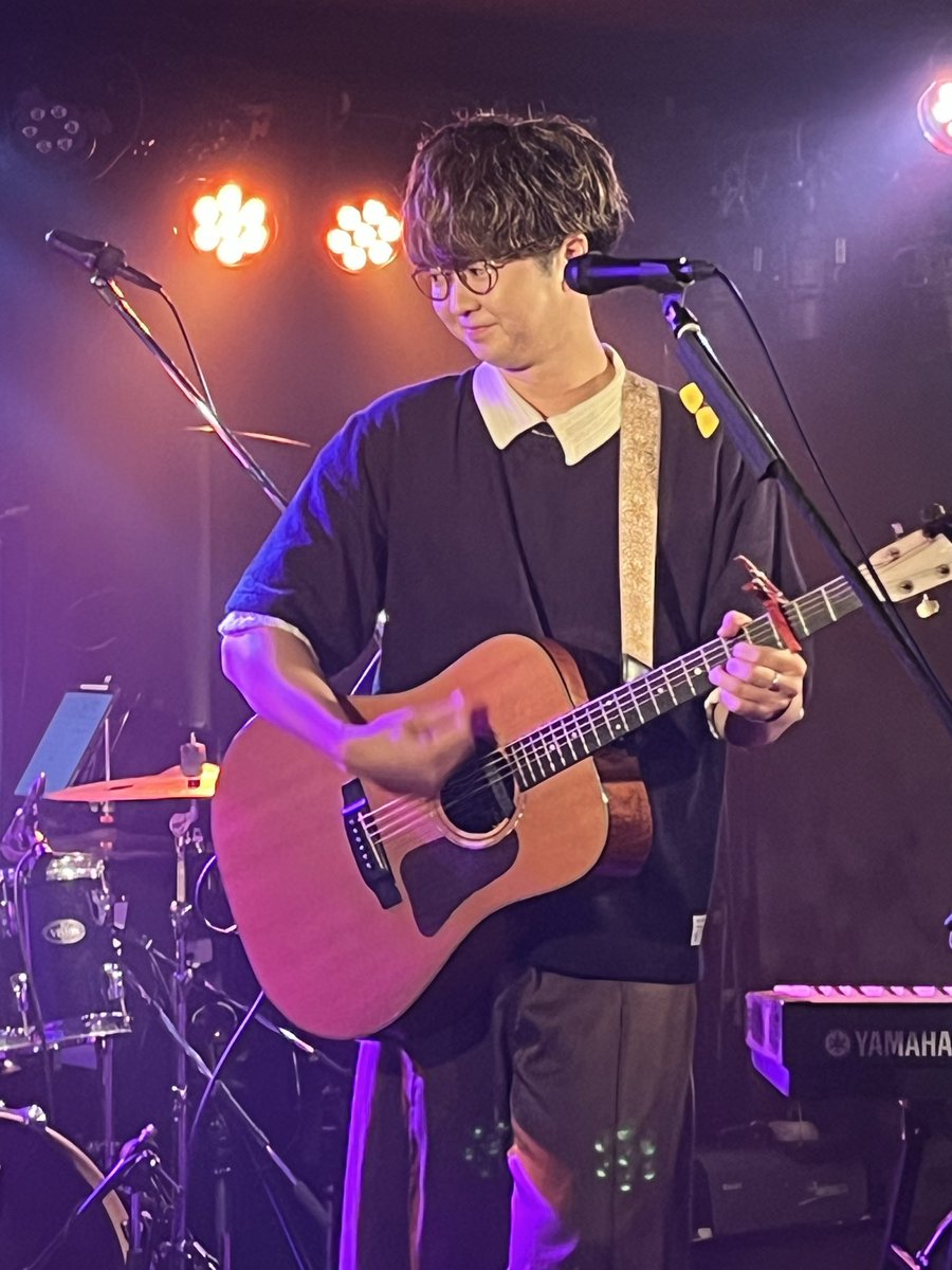 livetopmono's tweet photo. 9/1火　
yogワンマンライブ
「平日のちょっといいこと10」終演!!

10回目を迎えられたのも
いつも来てくださる皆様のおかげです。
ありがとうございます。

なんだか
「ひとやすみ」がとてつもなく沁みた夜でした。
これからも末永く続きますよーに。 https://t.co/I8BUYMcpqM