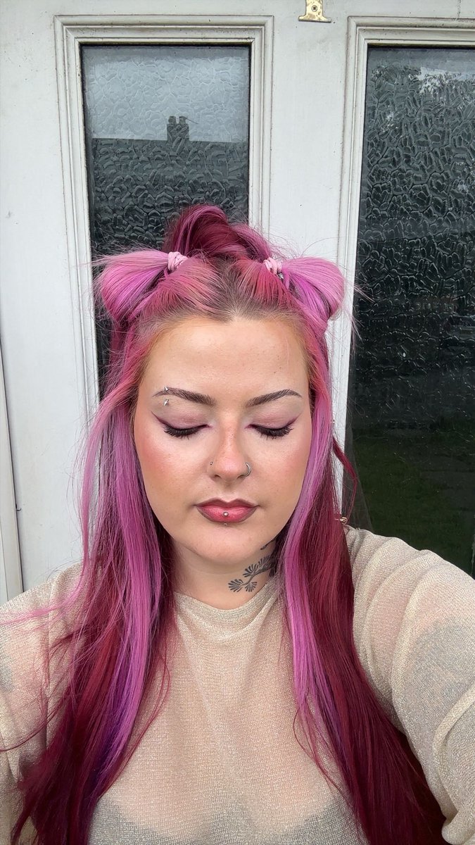 cornerstonerhi's tweet photo. Not over this hairstyle still https://t.co/gT1sBvtsPw