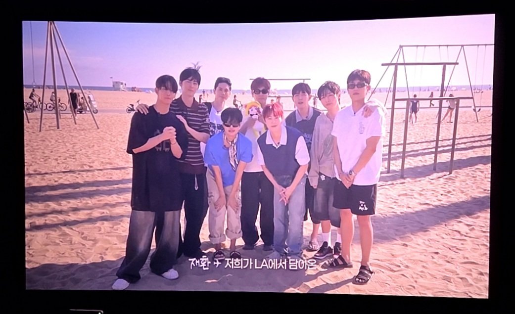 rua__melo's tweet photo. CGV WANNA ONE GO in LA 
워너원🩵

#워너원 #WannaOne #WANNAONEGO #WANNAONEGOinLA https://t.co/QvInLxNuz4