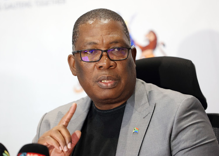 DA_GPL's tweet photo. Corruption-accused former Health HOD Malotana is now Joburg’s Public Safety HOD.
Suspension lapsed.

No public disciplinary outcome.

Lifestyle audits still hidden.
Moving accused officials around is not consequence management.
#DAatWork #RescueSA #DA_GPL #EndCorruption @Lesufi @SollyMsimanga

Read more: https://t.co/FbPVrrx75p