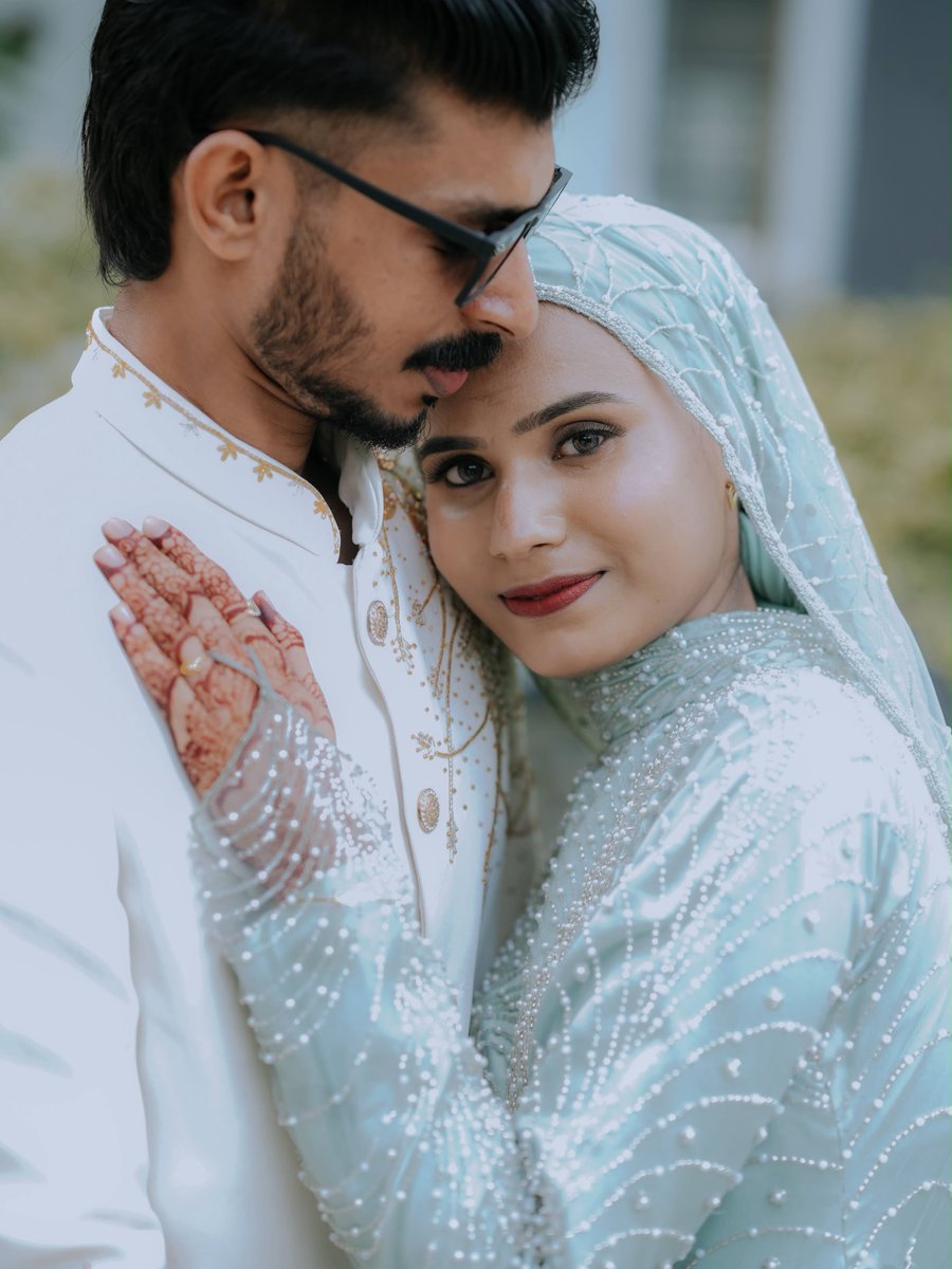 sabahussein1's tweet photo. Bride Nesla on her wedding day! https://t.co/E5OYy0xEFf
