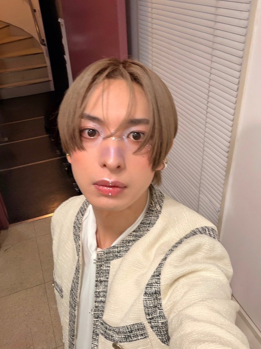 fantastics_fext's tweet photo. "Make it Keito vol.5"
公開されましたっ✌️

今回は、、やってみたかった
ビジューメイクに
挑戦しましたっ‼️

好評で嬉しいです🥹
ぜひインタビューも
読んでいただけたら嬉しいです‼️
https://t.co/bPSY1UxWB7

#美ケイちゃん
#木村慧人
#慧人の独り言

木村慧人 https://t.co/hxb37UpOEf
