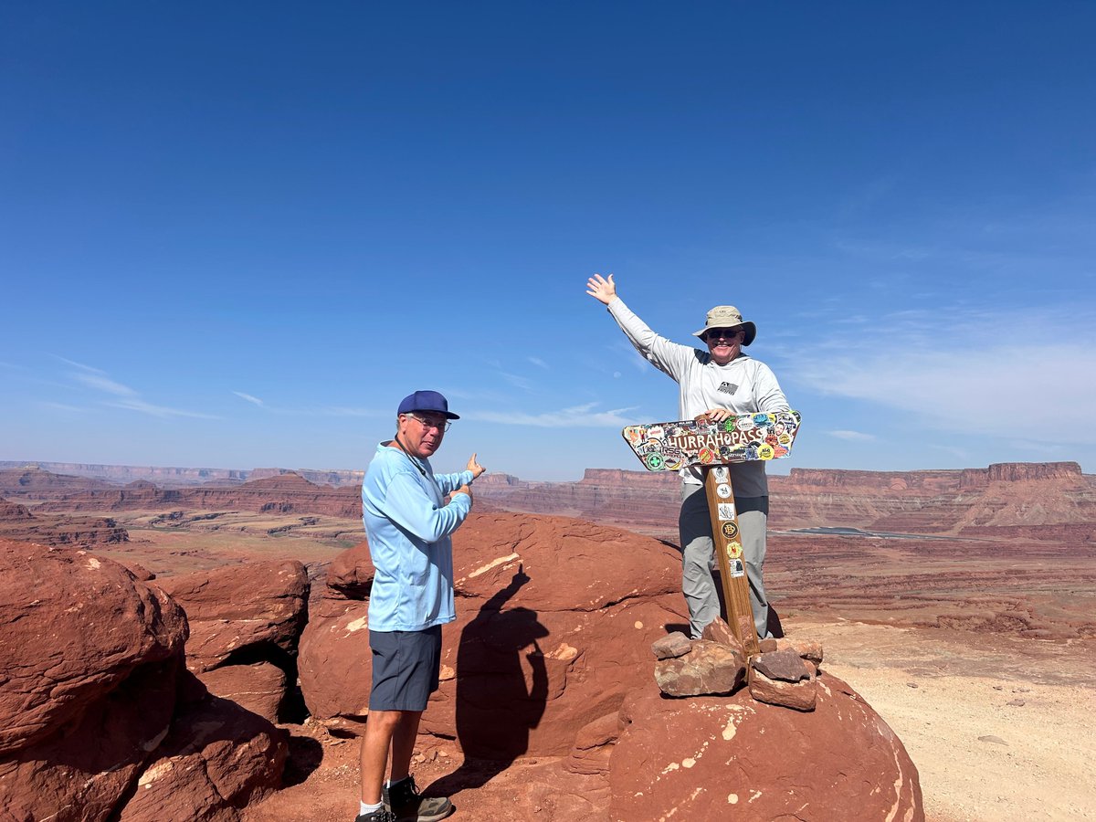 PortalToursMoab's tweet photo. Getting to the backcountry is a surprisingly short commute.

#PortalOffroadTours #Portal2Adventure #MoabRocks #OpenThePortal #ServedOnTheRocks https://t.co/qAFGYNEEiZ