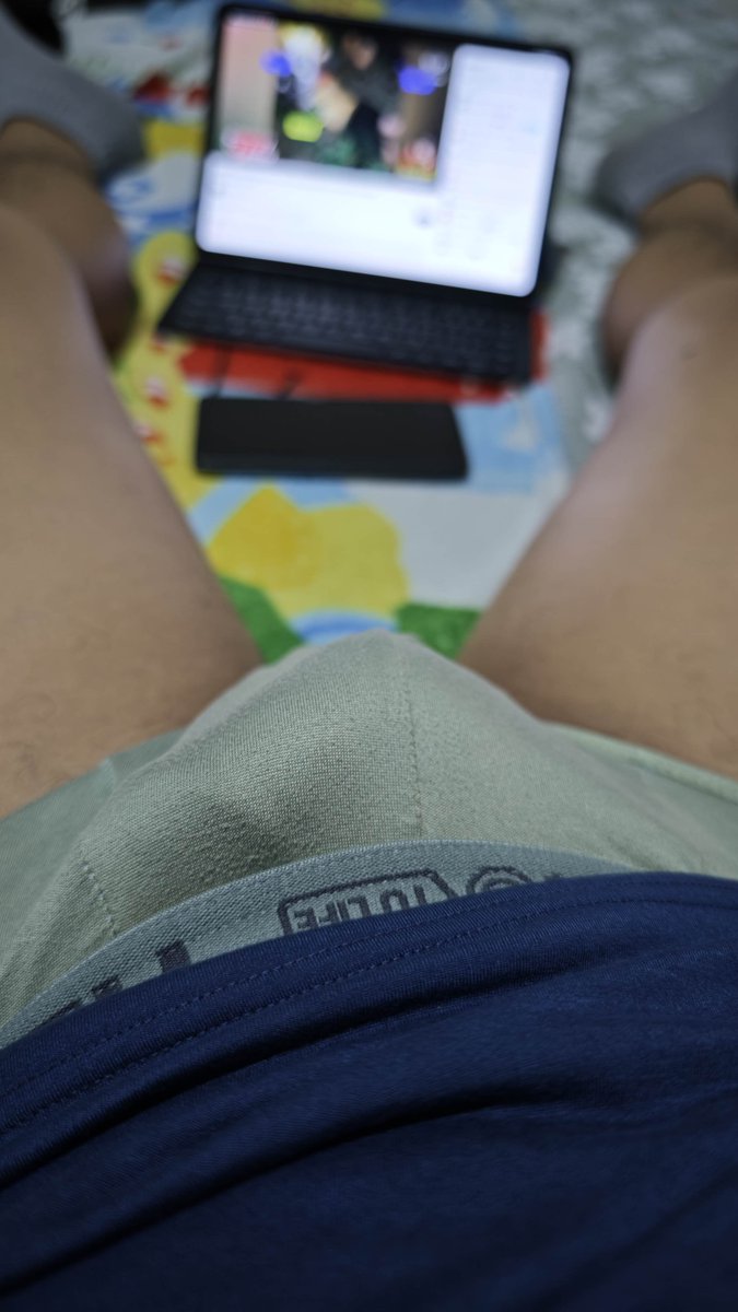 ttuxx19's tweet photo. ตื่น ๆ เตรียมอาบน้ำนอน https://t.co/HYYF9ORzTY