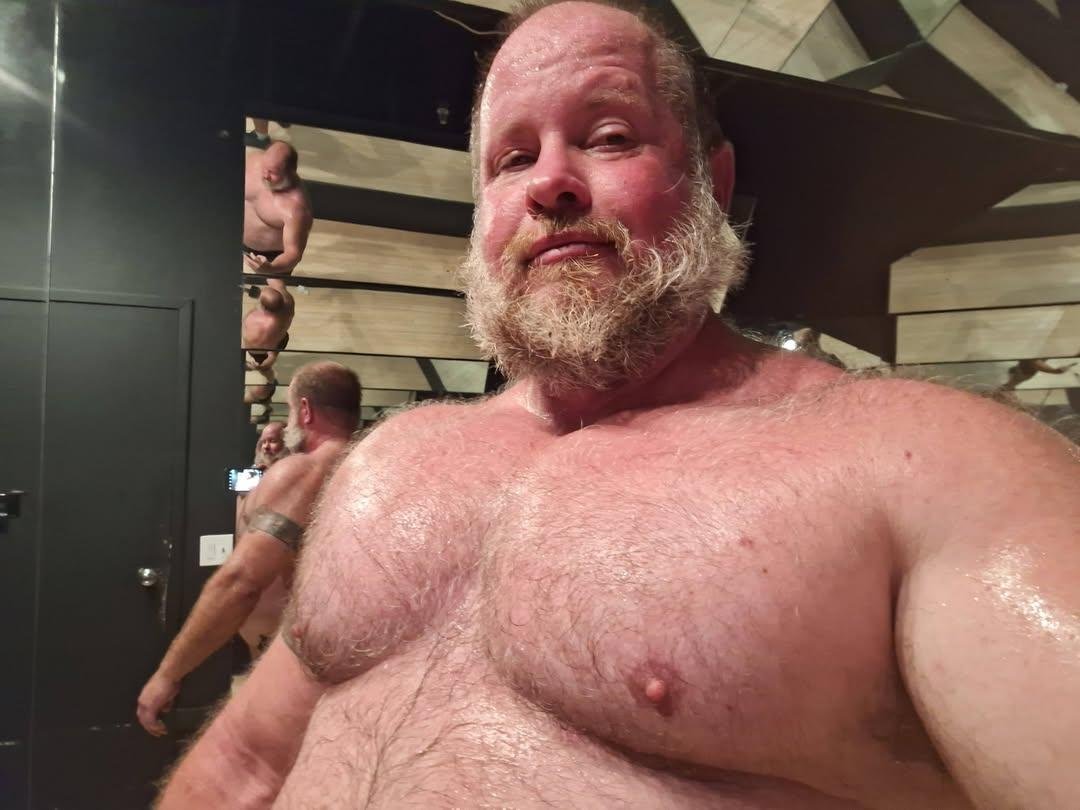 russyruss32's tweet photo. You are sick if you find this attractive. https://t.co/PxKuIIEaqr