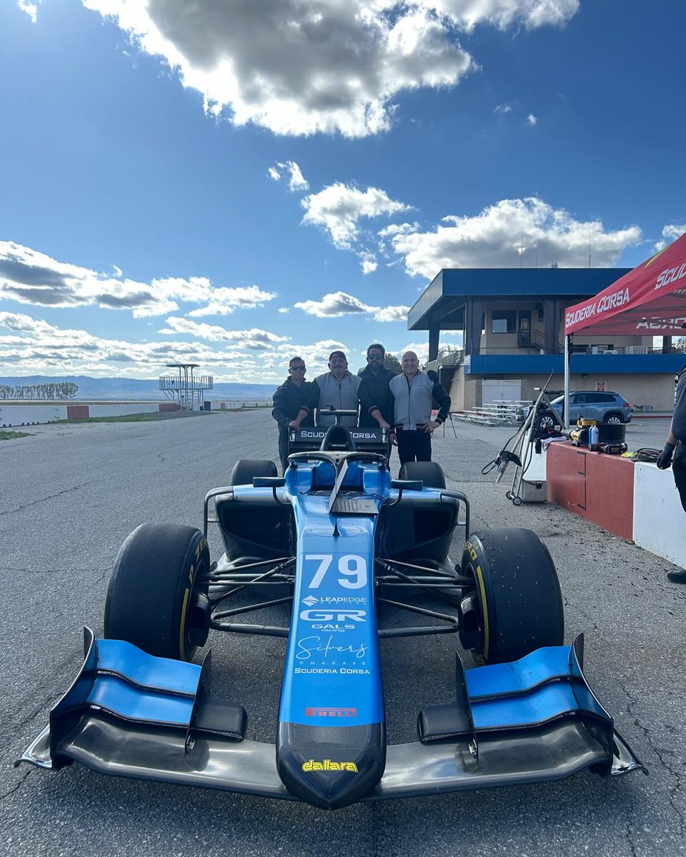FrancescaEbhu's tweet photo. Three days of testing in the USA for the MM team with the Dallara F2 2018. https://t.co/MLItDQWpHp