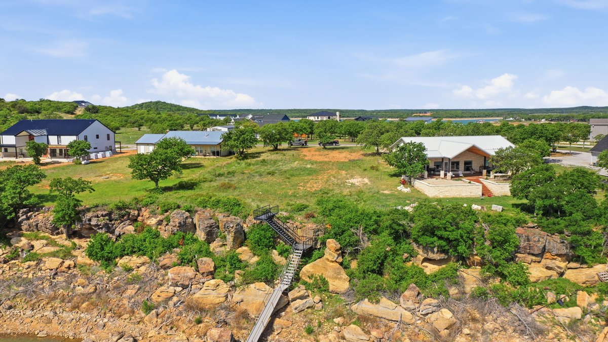 LandCompanyofTX's tweet photo. 🌊.76 Acres (Lot 72) 875 Hidden Shores Dr. Cisco, TX 76437🌊
👉https://t.co/6QQtDgNc5B

Presented by: Matt Gilmore, Broker
📱254-243-0557 

#texasrealestate #texaslandforsale #landforsale #eastlandcountyrealestate  #lakecisco #lakefront #waterfront #ciscotx #hiddenshores https://t.co/YkEDaUP401