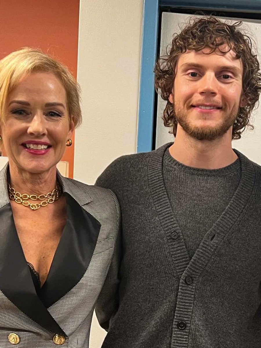 GaytanBianca's tweet photo. I miss 2023. We got so many Evan Peters interviews. Penelope Ann Miller shared amazing photos from Netflix FYSEE, where the Dahmer cast reunited for a Q&amp;A on May 25, 2023. https://t.co/xP506BWPsW