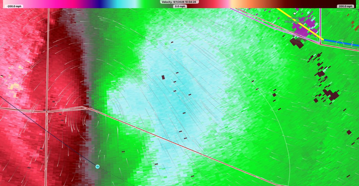 NWGAStormDawgwx's tweet photo. #Eduoard trying to make a run at a minimal hurricane before landfall. 63 mph winds on the eastern and western semicircles showing at 3.5k ft. https://t.co/Nna14RdnC9