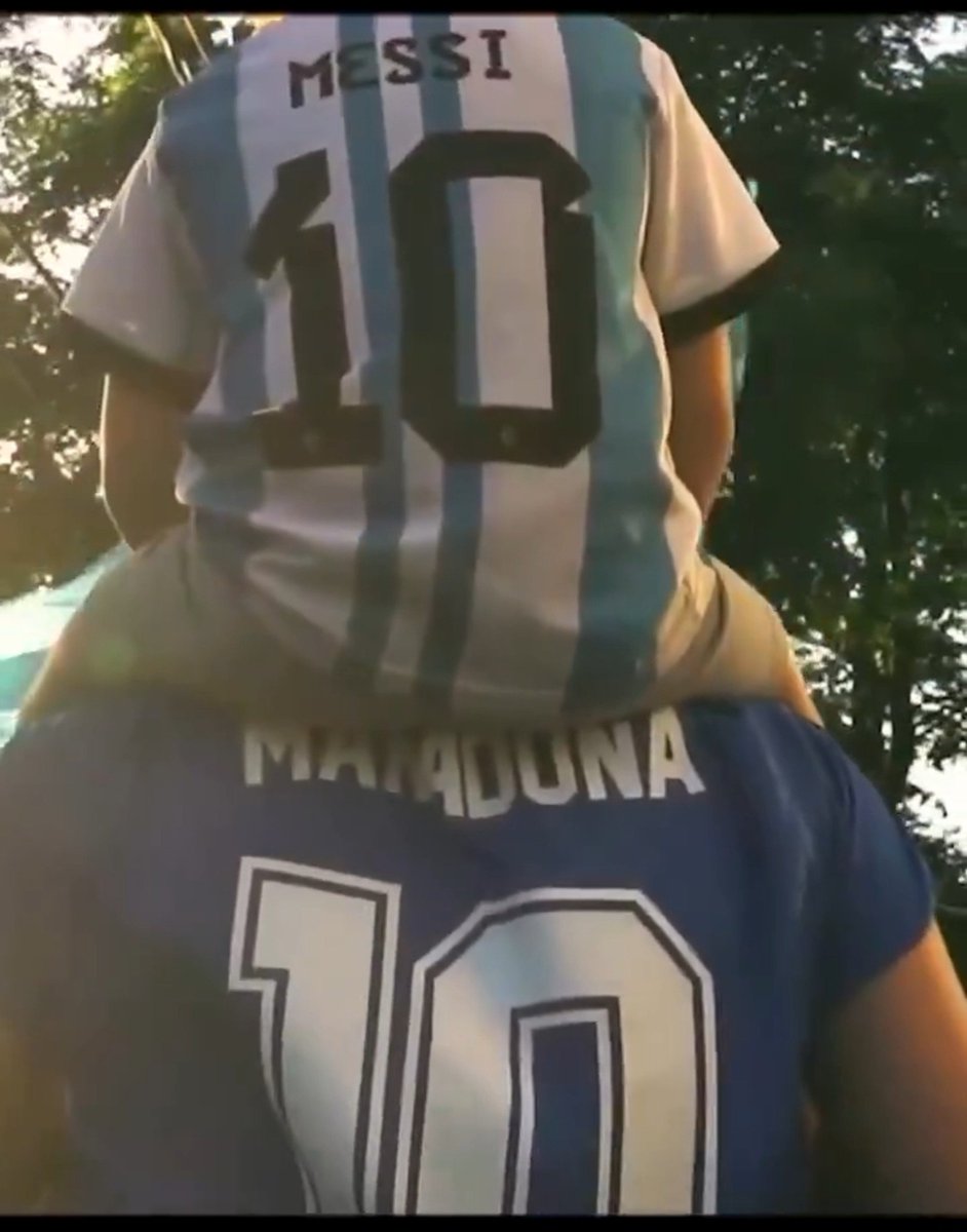 JuuanCja's tweet photo. Él lo extraña, como lo extrañamos todos, como lo vamos a extrañar a él. https://t.co/4JyKo9bp4w