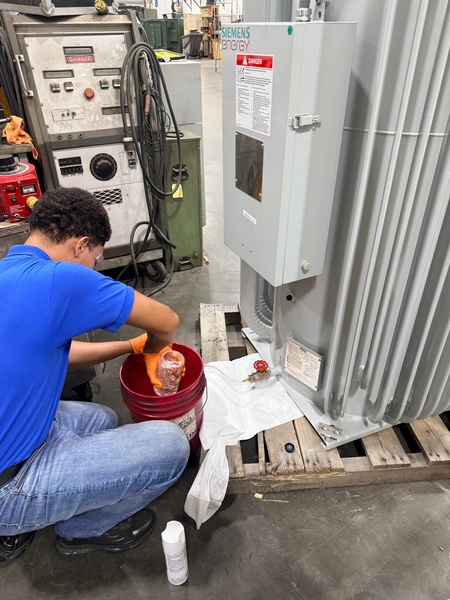 DHS_WBL's tweet photo. Congratulations to Ricky Mesa-Sanchez, our August WBL Student of the Month! 🎉Ricky was one of only two students selected for @GeorgiaPower's Repair Shop WBL Internship. He is definitely Future Ready! We’re so proud of him! 👏
#DutchtownPride #HenryProud #DestinationExcellence https://t.co/sQD23w3tGG