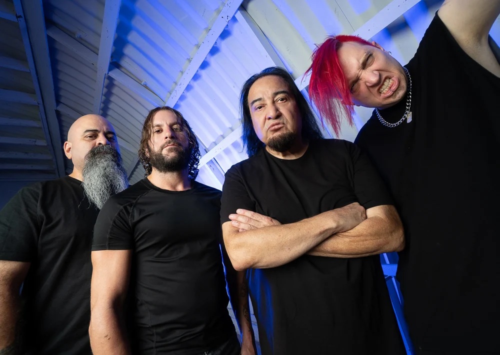 gekirock's tweet photo. FEAR FACTORY、新章幕開けとなるニュー・シングル「Roboticist」リリース&MV公開! https://t.co/6JHeZnb9tS
#FEARFACTORY https://t.co/H2VL0ot6nA