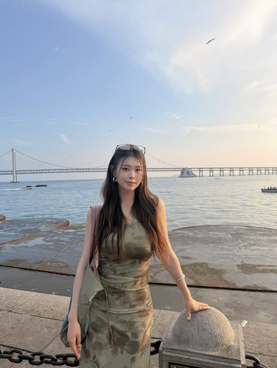 Swan_global_'s tweet photo. 🦢📸 ———♥︎✧ ˖°———
#Swan #ParkSujin #수안 #feathers https://t.co/e1myZ3TGu5