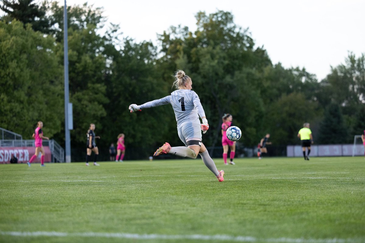 NAIA's tweet photo. W⚽️
#NAIAWSoccer is underway as the first release of the @PrestoSports NAIA Women’s Soccer Players of the Week are announced!

Naomi Woerner of @NCFBanyans picks up Offensive Player of the Week Honors after five goals over three games! —> https://t.co/2FHfnRAxU3

On the defensive side of the pitch, Avery Sluss of @IWUWildcats kept two clean sheets and reached a major milestone to open the season! —> https://t.co/74Ey9XAGHH

#TheRightWayToPlay