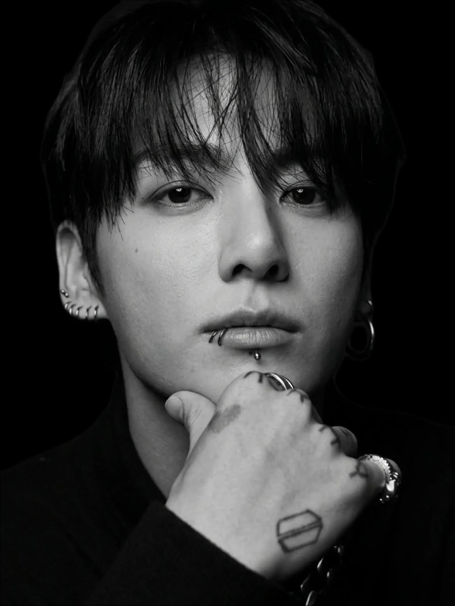 jonasaurasme's tweet photo. 'HAPPY BIRTHDAY JUNGKOOK'

Wishing you the bestest birthday ever! 💜 https://t.co/VCxRWv0N2D
