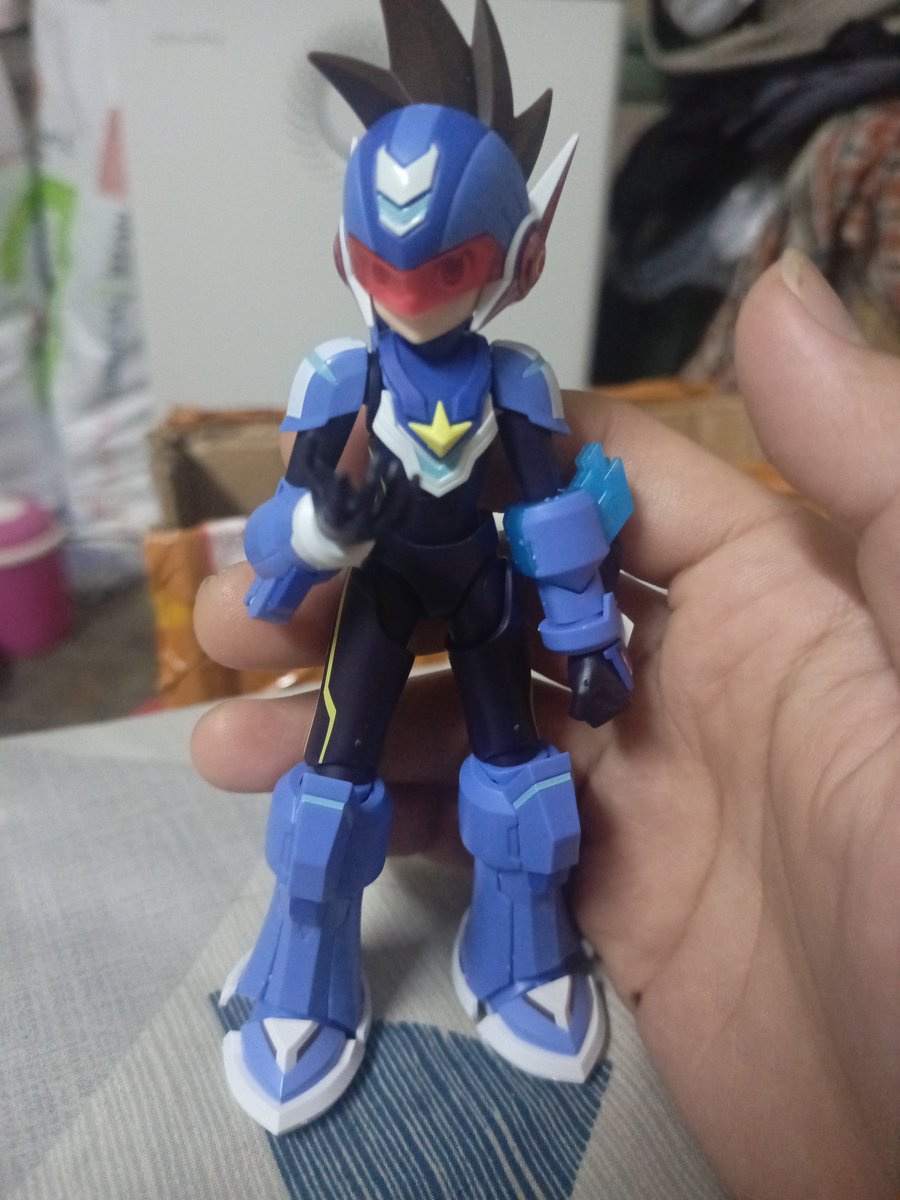 ShootingStarGeo's tweet photo. It here finally hehehehe O am cry now btw yeah that is my real hand irl https://t.co/1MjrxZEjzq