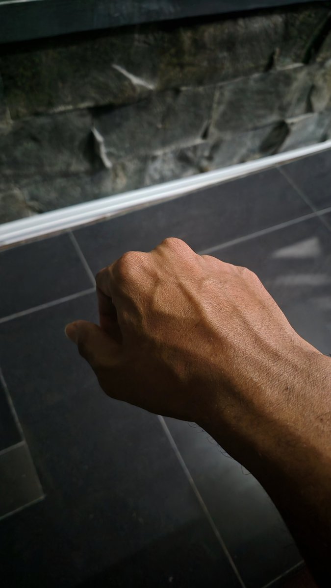 zaffega's tweet photo. sumpah gak onok niatan sampe ripped. berarti lek seumpomo kedaden tenan iku jenenge mbablas bro https://t.co/NK0kA0gs2n