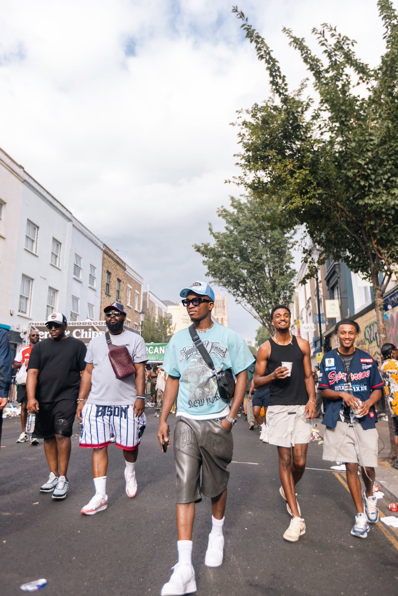KinaataGh's tweet photo. The Notting Hill carnival was …..🤭🤭
Definitely doing it again 🇬🇧🇬🇧🎭🎭 https://t.co/sF2SQDND0p