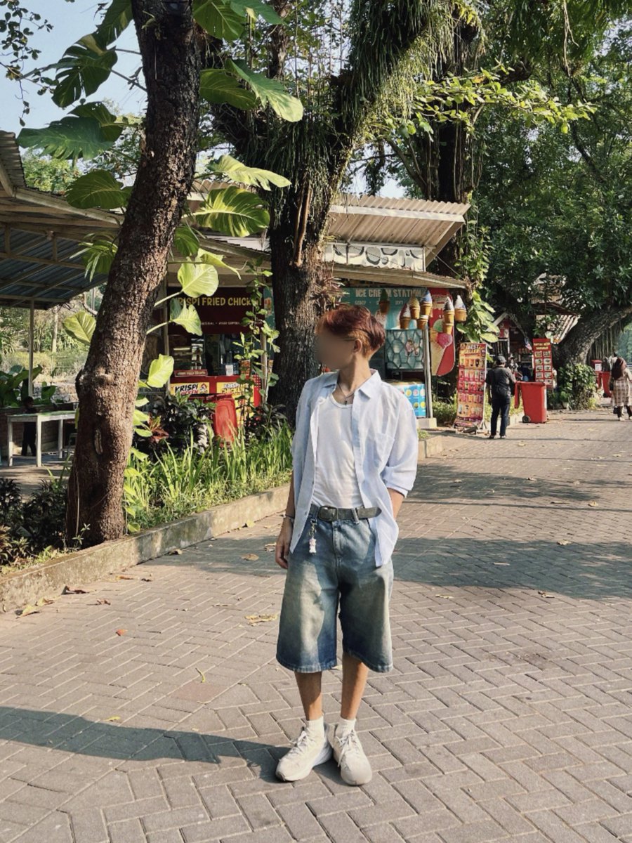 gebielll's tweet photo. [QUEER FRIENDSHIP APPLICATION]

안녕하세요👋🏻^^
name: iel
age: 21😔
occupation: none/freshgrad (open for work :p)
zodiac: albino ♈️
height: 172
hobby: music related, cook &amp; reading (newbie)
fun fact: nerd a lot on genshin, pokemons, &amp; MCU https://t.co/6QLWivupGg