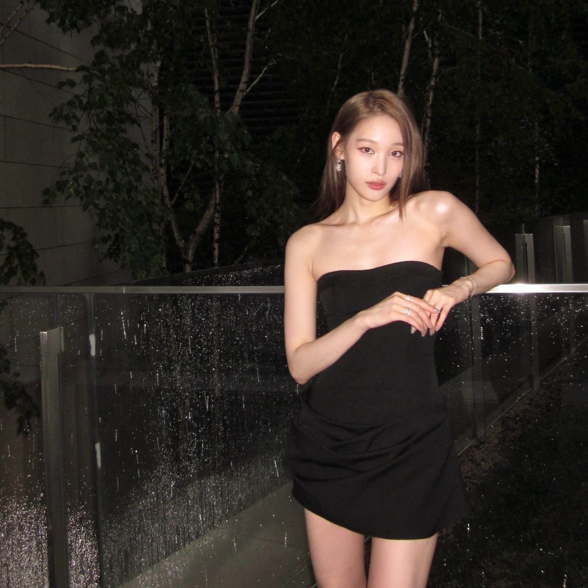 anniesHQ's tweet photo. 260901 #ANNIE IG Update (1/2)

🦎: sorry to all my friends i didnt listen to any of you and im posting them all

#ALLDAYPROJECT #애니 https://t.co/iT9rcA81YD
