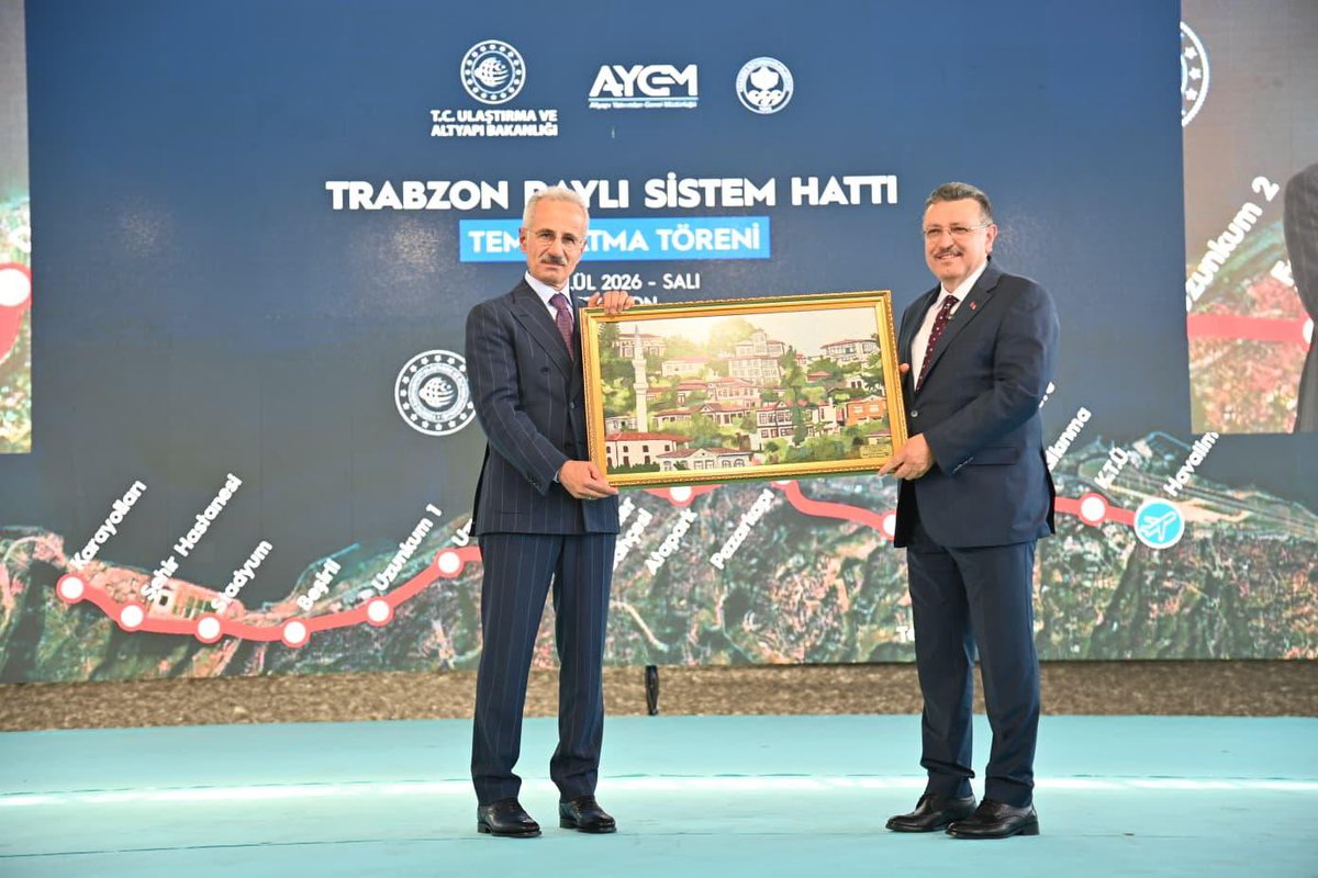ahmetmgenc's tweet photo. Bir hayali daha gerçeğe dönüştürerek tarihe not düştük. ✍🏻

#TrabzonRaylıSistem Hattımızın temelini attık. Şehrimize hayırlı, uğurlu olsun. 🚈

Şehrimizin her alanda gelişmesi için kıymetli desteklerinden ötürü Cumhurbaşkanımız Sn. Recep Tayyip Erdoğan'a, doğduğu topraklara değer katmak için gayret gösteren şehrimizin kıymetli evladı, Ulaştırma ve Altyapı Bakanımız Sn. Abdulkadir Uraloğlu’na, önceki dönem Ulaştırma ve Altyapı Bakanımız, TBMM Bayındırlık, İmar, Ulaştırma ve Turizm Komisyonu Başkanımız, Milletvekilimiz Sn. Adil Karaismailoğlu’na, AK Parti Genel Başkan Yardımcımız ve Milletvekilimiz Sn. Mustafa Şen’e, Milletvekillerimiz Sn. Yılmaz Büyükaydın’a, Sn. Vehbi Koç'a, AK Parti İl Başkanımız Sayın Sezgin Mumcu’ya ve bakanlığımızın kıymetli bürokratlarına şükranlarımı sunuyorum.