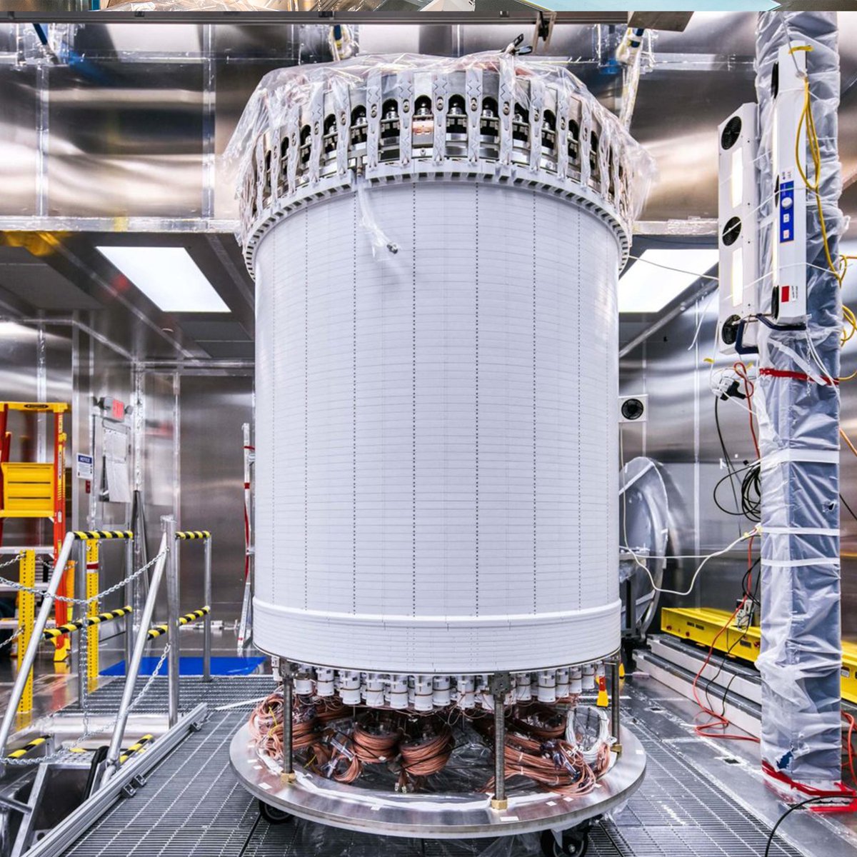 SLAClab's tweet photo. Could this unexpected signal be our first detection of dark matter?

The LUX-ZEPLIN experiment, world-leading dark matter detector, has observed a particle interaction that is the most compelling hint of dark matter reported by the experiment to date: https://t.co/ymDirjHdmA https://t.co/uuKpoF7sTp