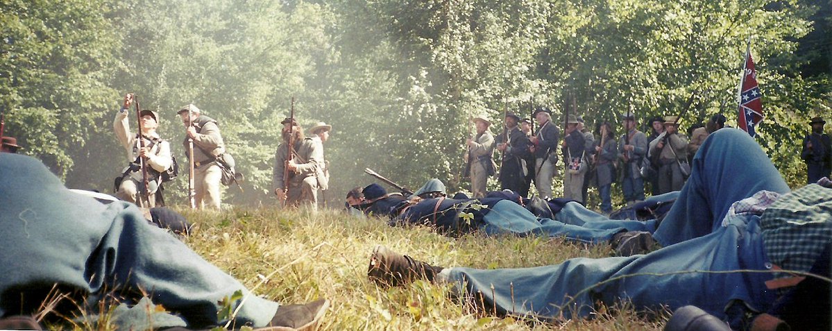 liny67th's tweet photo. COUNTERMARCH!!! (25 Years Ago) 1 - 2 September 2001: 26th Annual Civil War Weekend at Museum Village

Photos from the annual Civil War Weekend held at Museum Village in upstate NY

https://t.co/eYOjDrlv8o https://t.co/QBjLO8x8eE