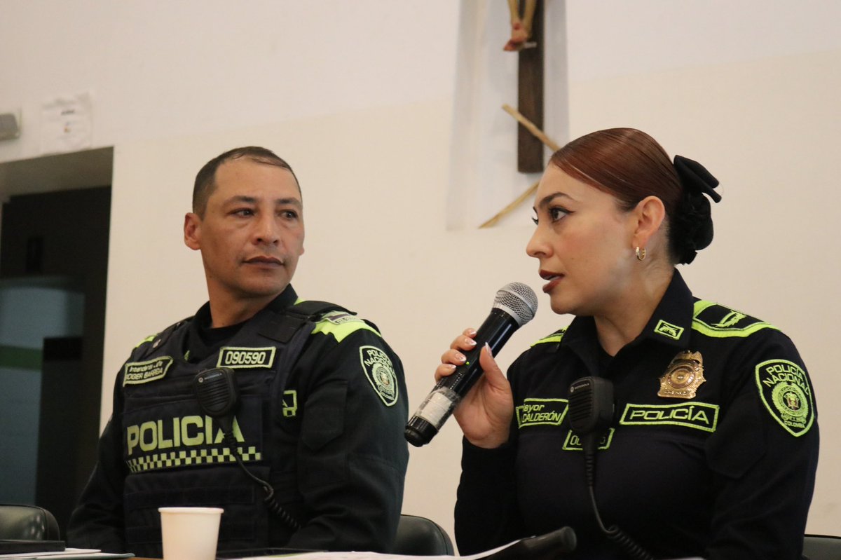 CorabastosSA's tweet photo. Damos la bienvenida a una nueva etapa de diálogo, participación y trabajo conjunto. 🤝

Durante la jornada se abordaron temas clave como:

🔹 Nuevo contrato de vigilancia.
🔹 Seguridad y Salud en el Trabajo.
🔹 Conformación de grupos de trabajo.

Seguimos construyendo juntos. 💚 https://t.co/RPU77SQyxW