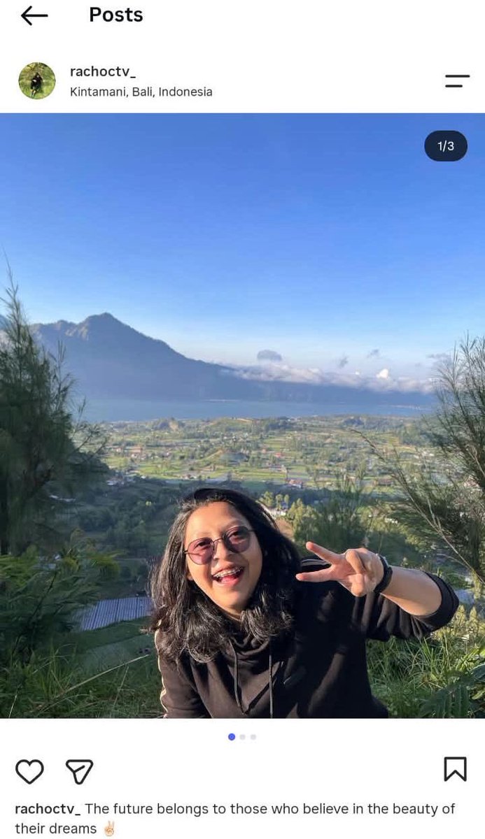 peepstues's tweet photo. Ada yang kenal orang ini? Tolong hati-hati ya.

Awalnya saya mengalami sendiri soal makan tapi nggak dibayar. Katanya sudah transfer dan bahkan menunjukkan bukti transfer, tapi setelah saya cek, uangnya ternyata nggak masuk. https://t.co/Syu4OmsJCL