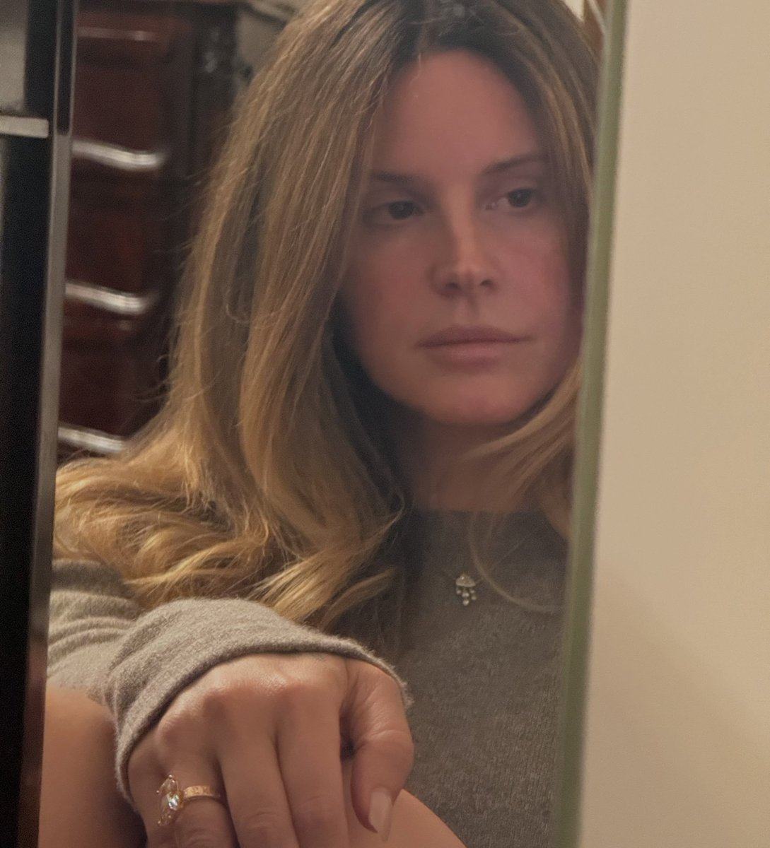 LDRHoneymoonIG's tweet photo. The days are getting darker so we went lighter 
@traceycunningham1

September 1, 2026 (1/3) https://t.co/bZeMfAsL2P