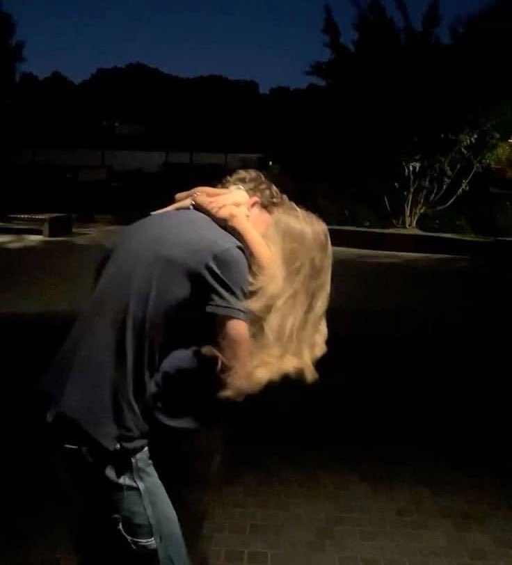 leosylviia's tweet photo. hughliz sneaking out on late night drive. https://t.co/nXZDBW422K