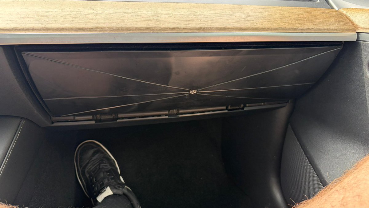 DudeRivian's tweet photo. I’ve rented @Budget many times, but the one at CLT was very disappointing. Steering wheel/doors peeling off, interior panels missing, not cleaned. I get Tesla is poor build quality, but I expect more when spending money for a service. Will not recommend. https://t.co/jbOVKiKW5M