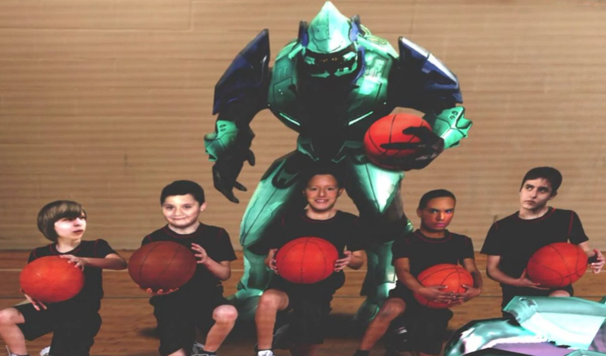 PoopShipDestyr's tweet photo. Look at the covenants basketball team I’m crying 😭 https://t.co/ijqKG9Z5IG