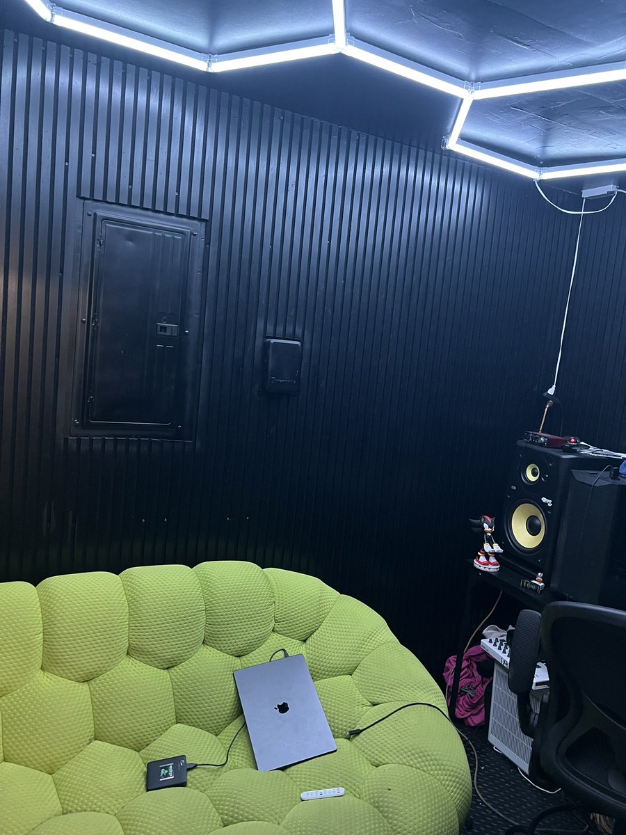 livefastdiesix's tweet photo. https://t.co/0TljzlWsc2