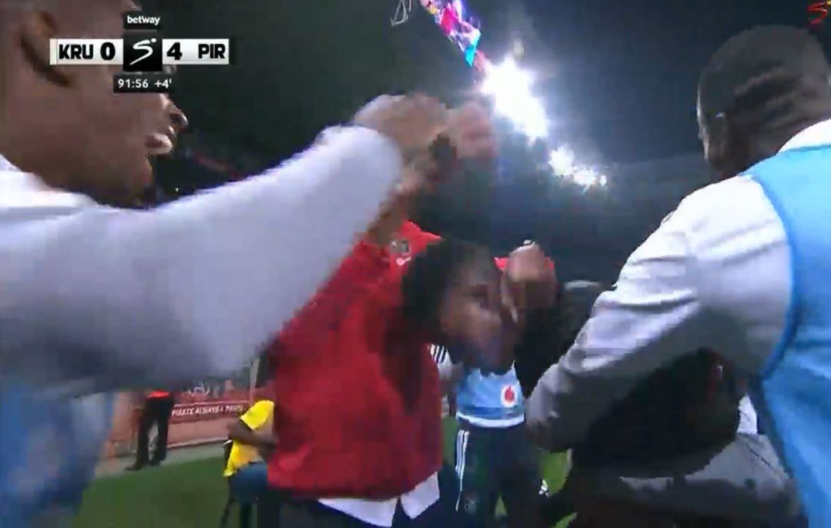 Gretchen_Ndou's tweet photo. 13 points at the top of the table! 🏴‍☠️🔥 Well done, lads! 👏🏿👏🏿👏🏿 https://t.co/cMCBe3UtrC