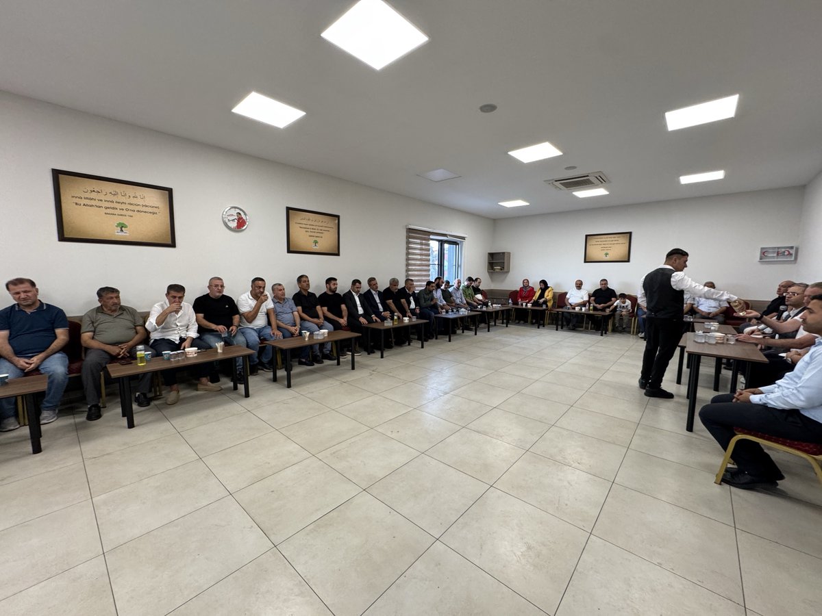 AKsehitkamil027's tweet photo. Kıbrıs’taki feribot kazasında hayatını kaybeden hemşehrimiz Nihat Balyemez’in ailesine; Milletvekillerimiz Sn. İrfan Çelikaslan ve Sn. Bünyamin Bozgeyik, İlçe Başkanımız Sn. İsmail Güler, İl ve İlçe Başkan Yardımcılarımız, Yönetim Kurulu Üyelerimiz ve Gençlik Kollarımız ile birlikte taziye ziyaretinde bulunduk. Merhuma Allah’tan rahmet, kederli ailesine ve yakınlarına sabırlar diliyoruz. Mekânı cennet olsun.
@Akparti
@abuyukgumus
@abdulhamitgul
@hakanaksu058
@iekarayel
@FatmaSahin
@fmfedaioglu
@EyupOzkececi
@AliSahin501
@deryabakbak27
@mesutbozatli
@irfancelikaslan
@BBozgeyik_27
@umutymz
@avyaseminkaraca
@bese_yakup
@AKPartiG_Antep
@AKGMTeskilat
