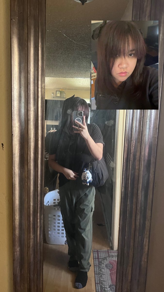 lqdyrcse's tweet photo. first day of work outfit? https://t.co/Ig2xhjJHNq