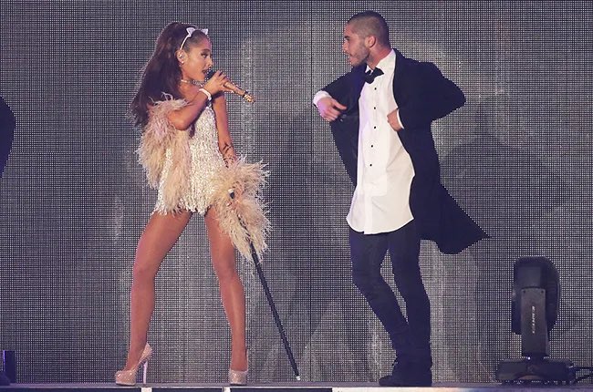 ArianaGonCharts's tweet photo. “Tentando fazer do Ricky o meu último” 

— Ariana Grande durante a última performance de ‘thank u, next’ da turnê. 🥹 https://t.co/wMPBtNEnd6