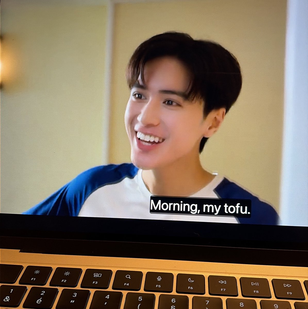 goldncatriever's tweet photo. MY TOFUUUUUU 🫳🏻
#MatchPoint #TeshowPing https://t.co/EzYkAVqujh