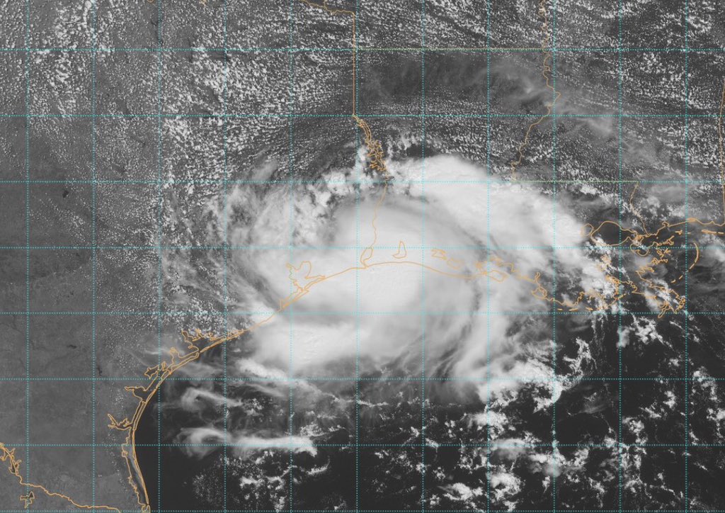 AnthonyDuarte03's tweet photo. BREAKING: Tropical Storm #Eduoard has made landfall in southwest Louisiana near Johnson Bayou with maximum sustained winds of 60 mph. It is the third named storm this season to make landfall in the U.S. (Arthur & Bertha). https://t.co/5OuHBx52bq