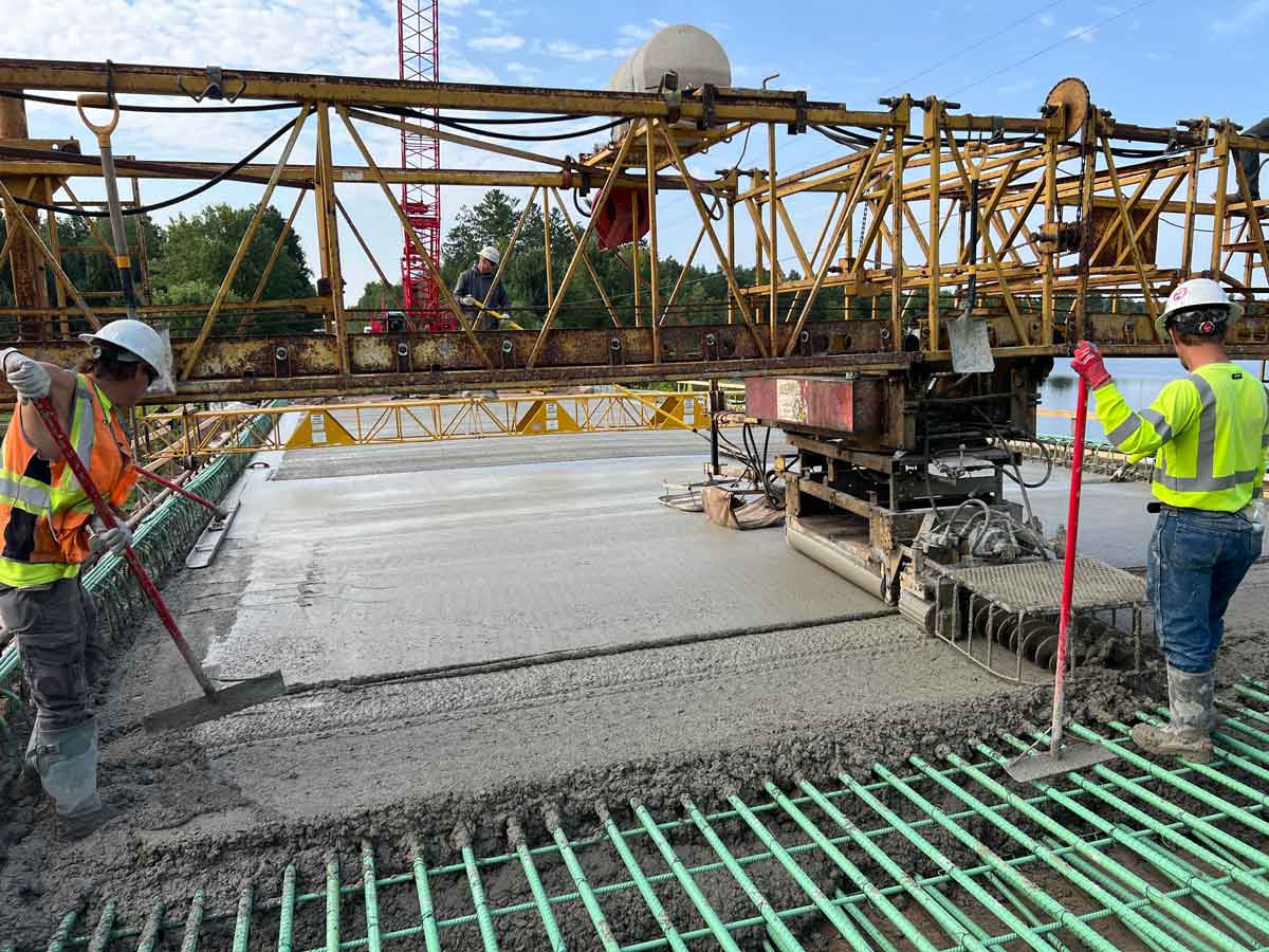DAAREngineering's tweet photo. Project Update: A 260-cubic-yard bridge deck pour was completed in just over 5 hours! The project remains on schedule, with the road set to reopen by early October.

#BridgeConstruction #TeamDAAR https://t.co/haDIf4F0Di