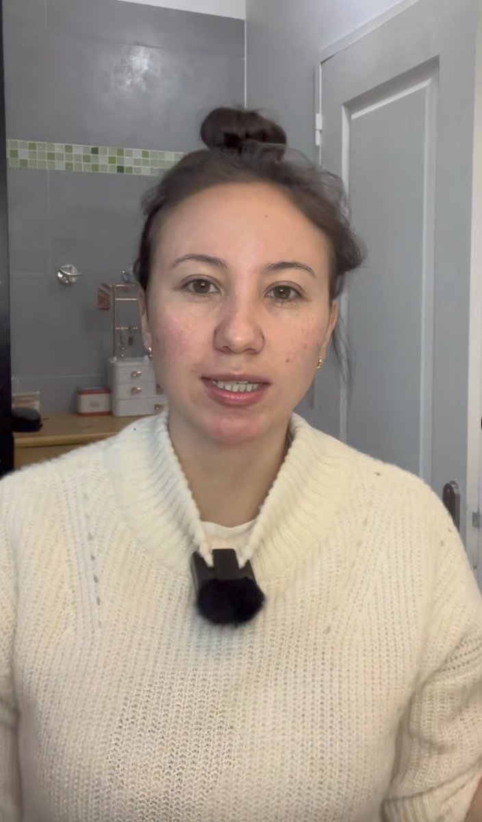 AdriaRaven's tweet photo. Erika en Francia es el ejemplo perfecto de como te afecta la pareja con la que estás. Impresionante y de verdad que bien por ella el haber salido de ahí. El cambio de la mirada es impresionante. https://t.co/ic9uqpxiLj