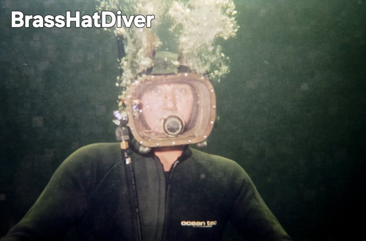 brasshatdiver's tweet photo. What's your favorite bandmask to dive?

Here's one of our favorites, the Widolf / C-VU full face mask! https://t.co/OXETRIlMnK