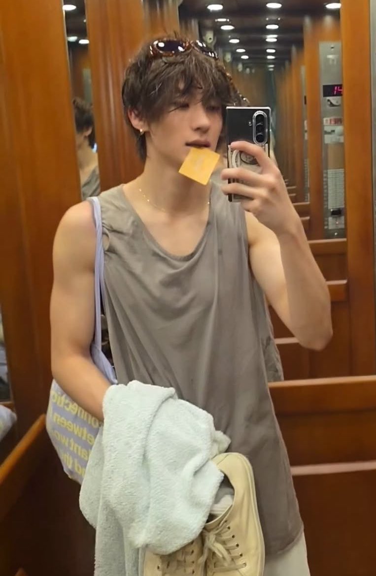 asbaguette's tweet photo. จัดอันดับผู้ชายที่เล่นกับระบบได้แรงที่สุด https://t.co/JJ1gm2m7fc