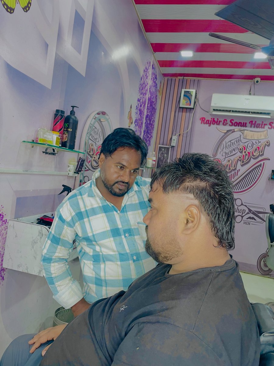 ninini1's tweet photo. RajBir Hair Salon @ishumalik177 https://t.co/f46fvAWdxX
